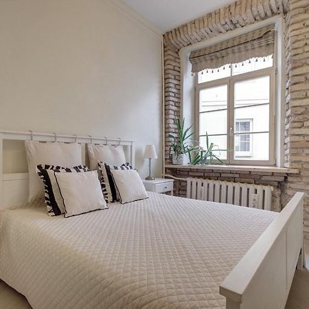 Town Hall Square Apartments Вилнюс Екстериор снимка